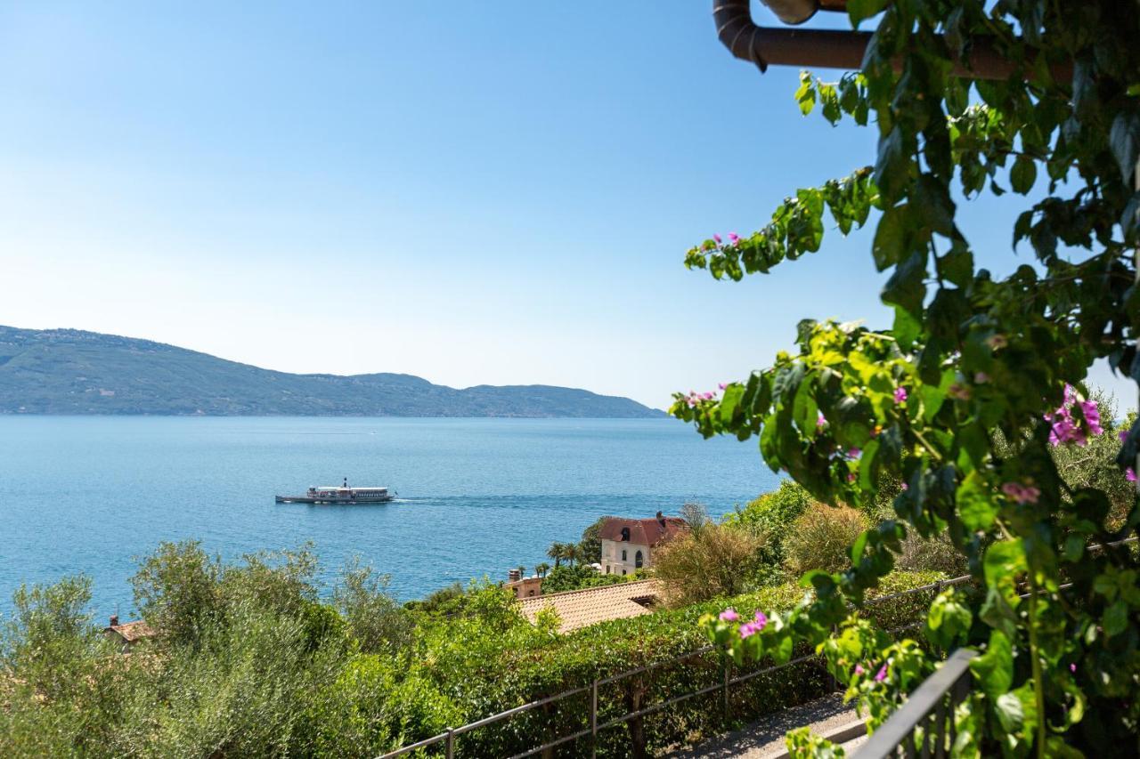 Hotel Meandro - Lake View Gargnano Luaran gambar