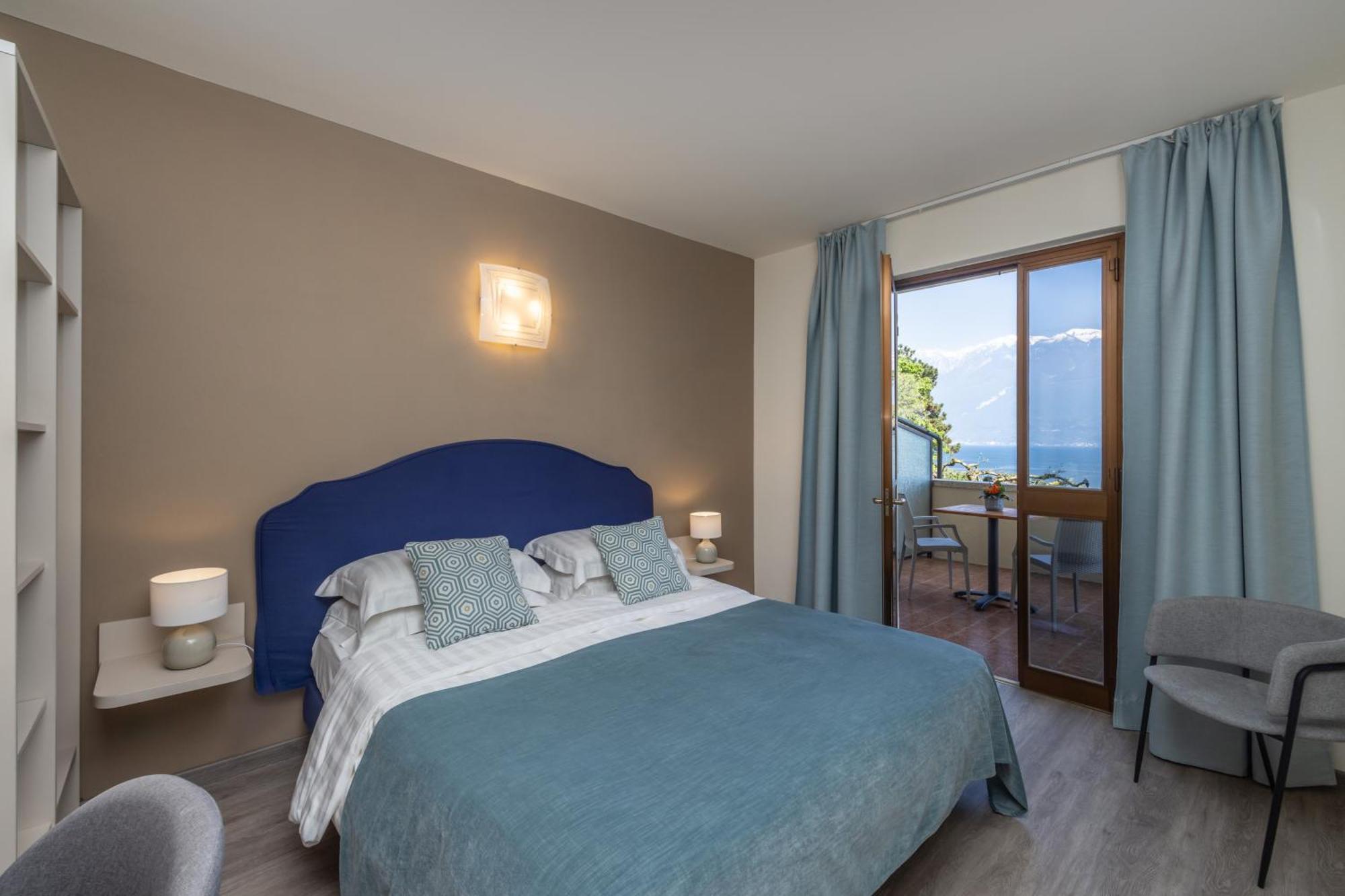 Hotel Meandro - Lake View Gargnano Luaran gambar